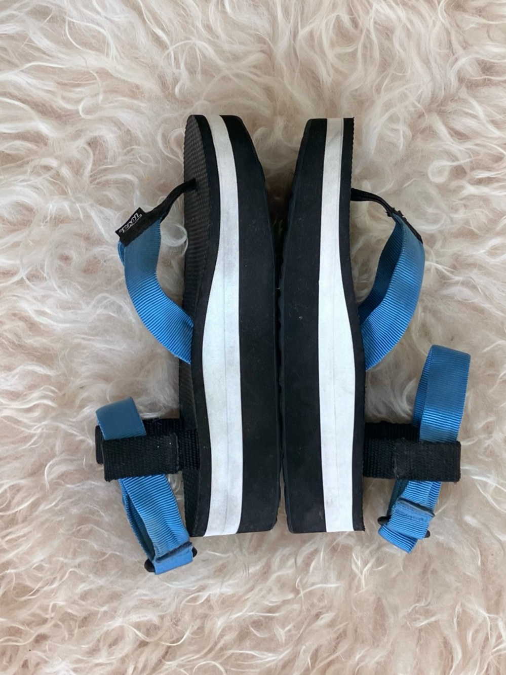 Teva Flatform Universal in Blue/ Black Sz 6 - Picture 5 of 10